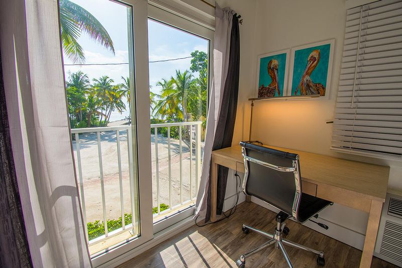 BAYSIDE INN KEY LARGO - Enjoy affordable luxury & all the FL Keys has to offer! - Image 2