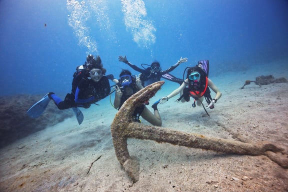 Silent World Dive Center - Image 1