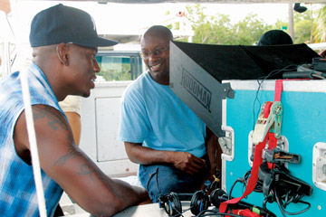 Actor Tyrese Gibson and director John Singleton on set of '2 Fast 2 Furious'