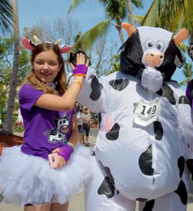 costumed entrants Cow Key Channel Bridge Run