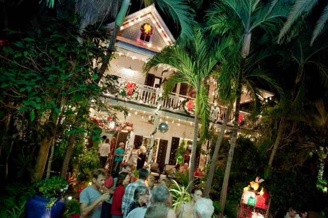 Holiday Fest highlights include tours of historic lighted inns.