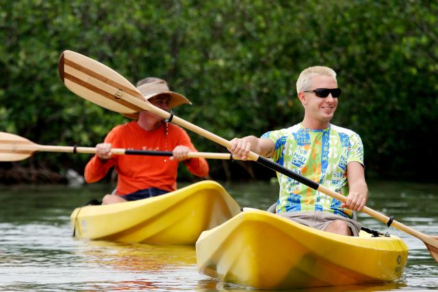 Explore the islands by paddle power on an eco-kayaking tour_Credit Rob O'Neal