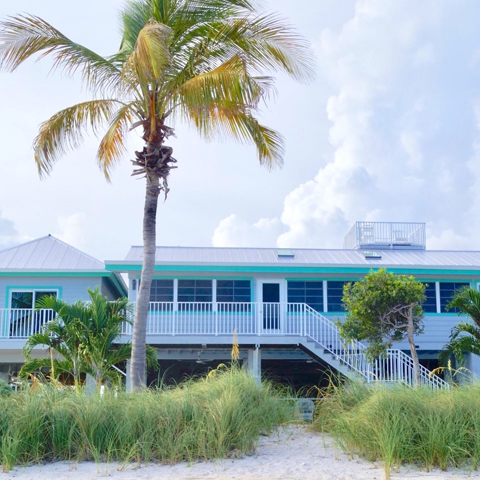 On Big Pine Key the four-room boutique-style Deer Run on the Atlantic, formerly known as Deer Run Bed and Breakfast, has reopened in the heart of the National Key Deer Refuge.