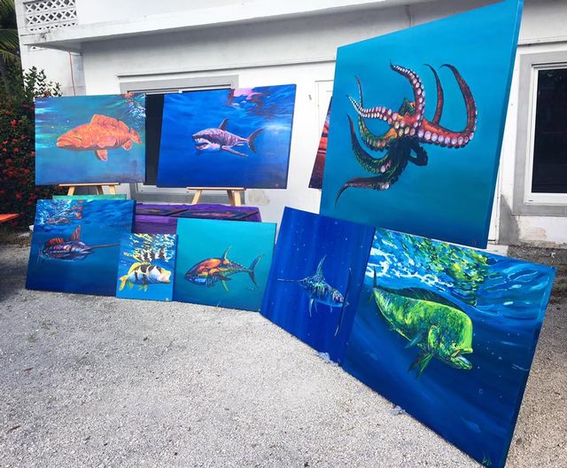 Monthly outdoor Art Strolls are prevalent in the Upper and Lower Keys and Key West. 
