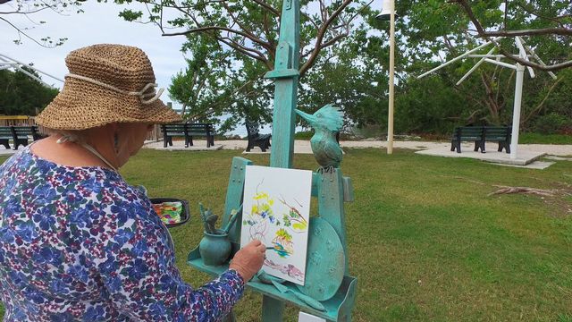 Artists from everywhere are welcome to paint at the 'Cris Sandifer Easel,' a dedication to the late Upper Keys artist, passionate about promoting art for public enjoyment.. 