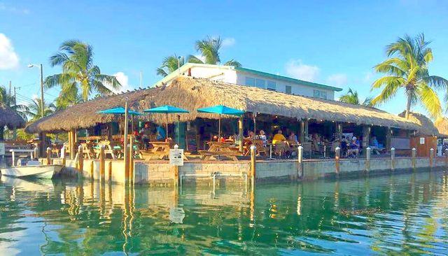 At Geiger Key Marina and Fish Camp, visitors will find a laid-back atmosphere and eatery that serves deftly prepared casual fare.