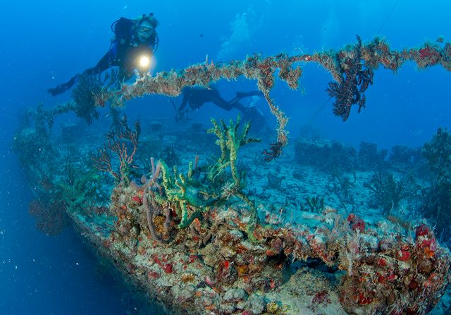 Spiegel Grove is a signature wreck dive off Key Largo. Image: Stephen Frink