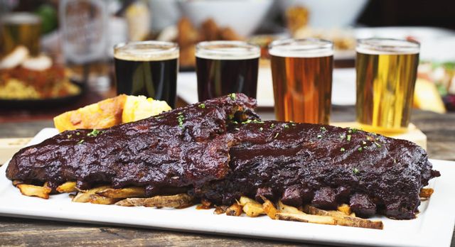 An amateur barbecue competition features pit masters vying for top honors from judges in two categories — pulled pork and brisket. Image: Florida Keys BrewBQ