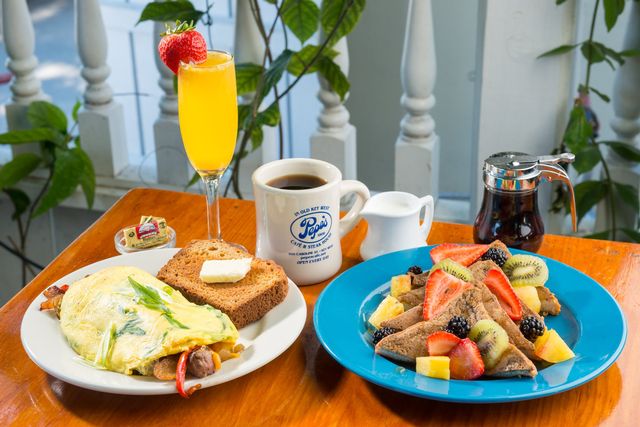 Pepe’s Cafe in Key West serves everything from mouthwatering classic breakfasts to burgers and blackened fish sandwiches at lunch and juicy pork chops and steaks for dinner. 