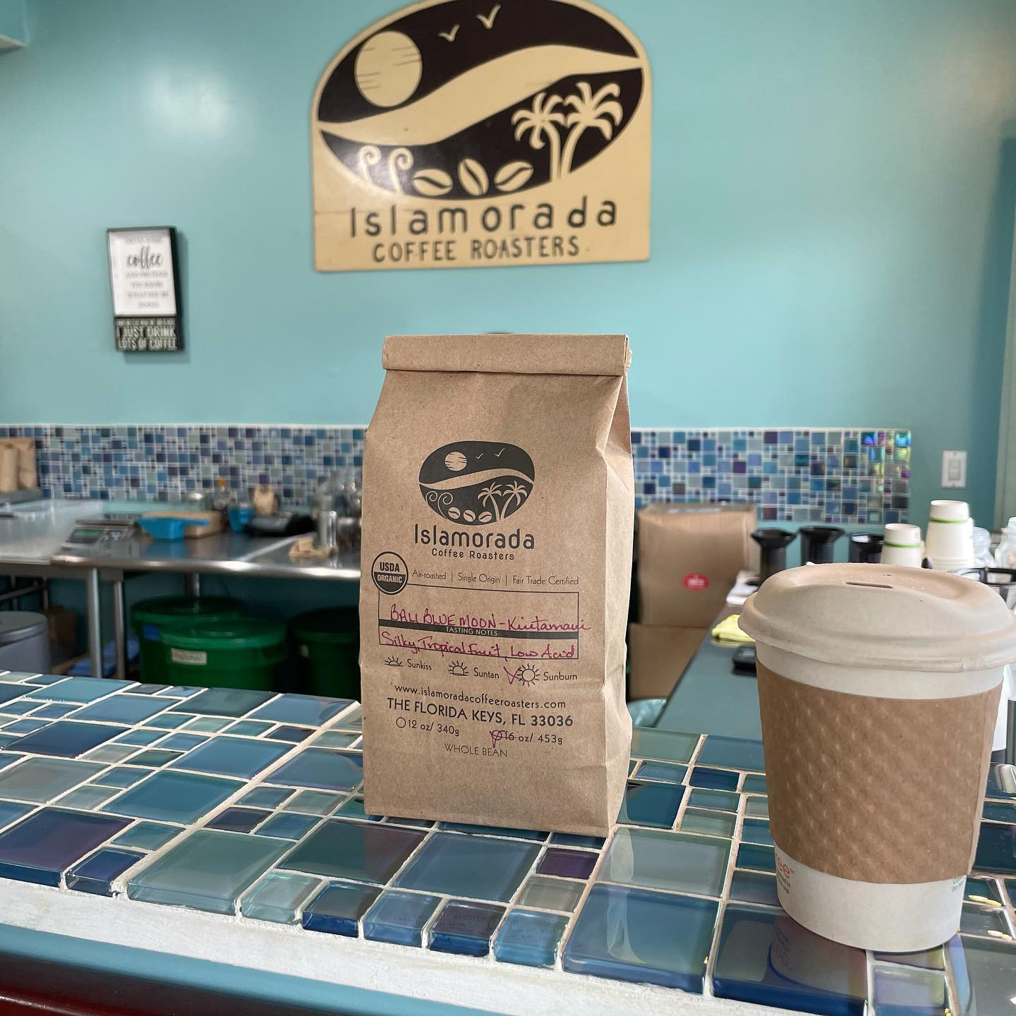 Islamorada Coffee Roasters features 100 percent Arabica organic coffee drinks brewed to patrons’ specifications. Image: Stay Adventurous