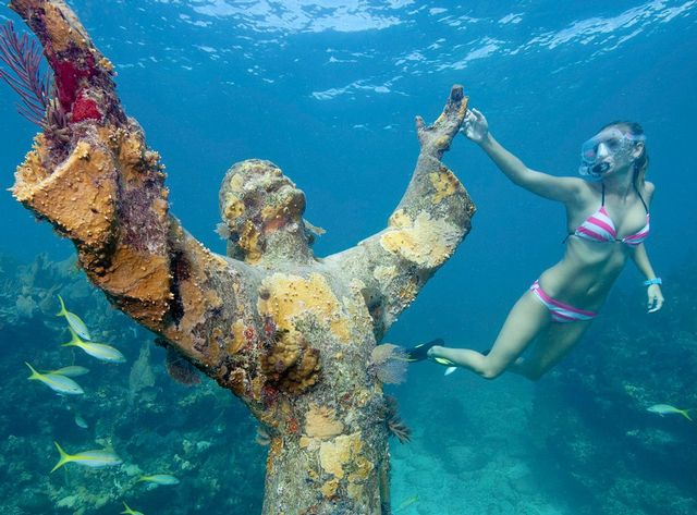 The Christ of the Deep statue is one of the most photographed underwater sites in the world. Image: Stephen Frink