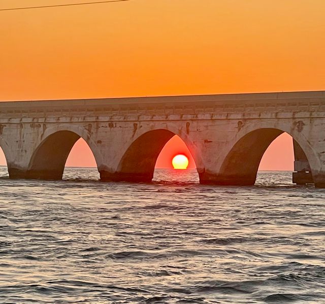 Participants fished three evenings at three different Middle Keys bridges with a different captain each night. 
