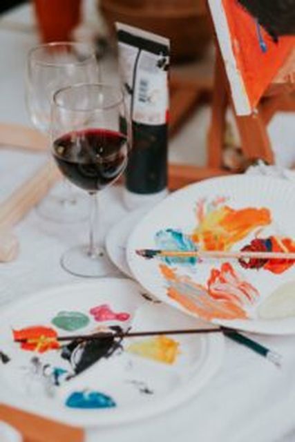 Artists can sip and savor distinctive vintages while painting on the Little White House lawn Aug. 10.