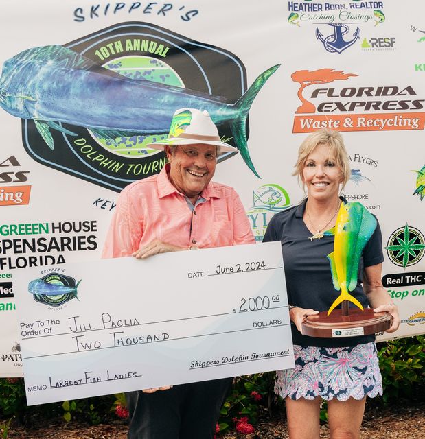 Jill Paglia won top lady angler with 13.6 pound dolphin fish. 