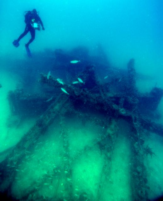 Steel debris was taken from the center swing span of the Old Seven Mile Bridge and placed on the sea floor as an artificial reef. Image courtesy of Keith Mille, FWC