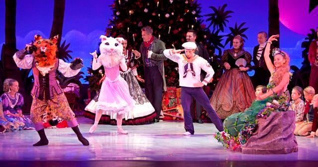 The production gives the storyline of The Nutcracker a unique twist, transforming the tale of young Clara’s dreamlike visit to the land of the Sugarplum Fairy into a celebration of Key West’s culture, traditions and underwater wonders.