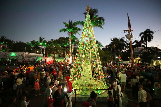 Florida Keys Holidays to Shine with Lights and Subtropical Warmth