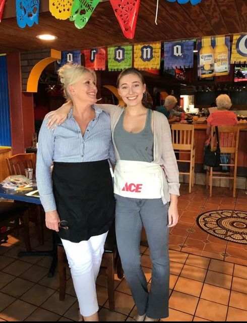 Jankowski recently turned over her Limelight Studios space at Morada Way over to youngest daughter, Jul, known for re-creating the giant mermaid at Lorelei Restaurant in Islamorada. 