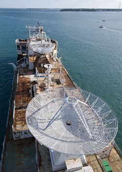Image 4 - The tracking dishes of the Vandenberg will lie about 40 feet below the surface of the ocean.